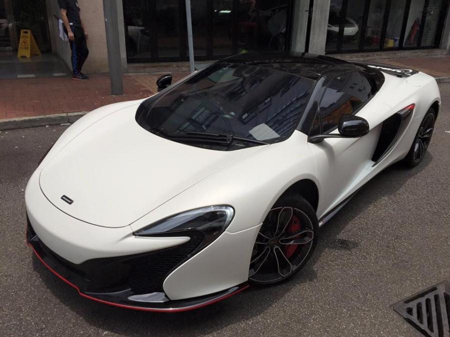  McLaren 650S Spyder Matte White by Impressive Wrap 2016 года  (фото 6 из 15)